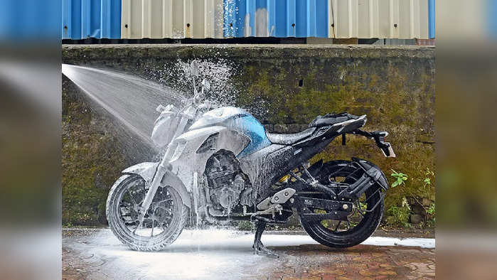 Bike Washing Tips At Home (PC : Autocar India)