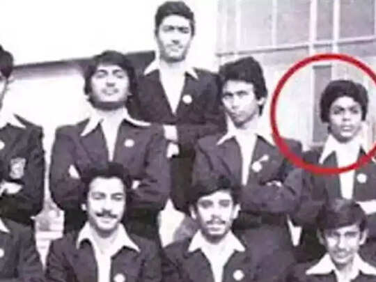 PICS: ये 13 तस्वीरें गौर से देखिए, क्योंकि सेलेब्स भी कभी स्कूल जाते थे, टीचर्स की डांट खाते थे!