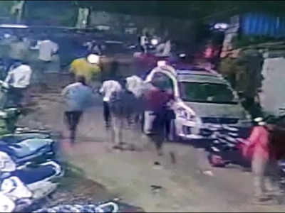 भाजप नगरसेवकावर जीवघेणा हल्ला; जखमी अवस्थेत पक्षातील नेत्यांवरच गंभीर आरोप; CCTV फुटेज समोर