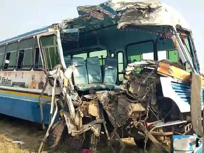 Accident in Haryana: जींद में हरियाणा रोडवेज बस और ट्रक की टक्कर, चालक की मौत, 15 छात्रों समेत 40 घायल