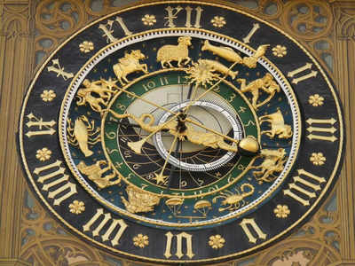 Horoscope Today 27 November 2022: আজ মকরে শনি-চন্দ্রের মিলন, ৬ রাশির ভাগ্যোদয় নিশ্চিত, সমস্য়ায় কারা? জানুন রাশিফল