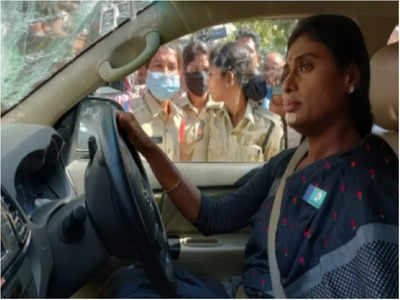 YS Sharmila News: आंध्र सीएम जगन रेड्डी की बहन शर्मिला को कार समेत उठा ले गई पुलिस, जानिए क्यों