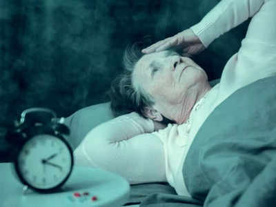 बुढ़ापे में हेल्दी रहने के लिए इतने घंटे की नींद है जरूरी, नहीं सो पाते तो वजह हो सकती हैं ये 6 बीमारियां