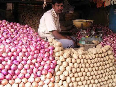 Kolkata Market Price: কেজিতে 4 টাকা সস্তা আলু, কমল সবজি বাজারের খরচ!
