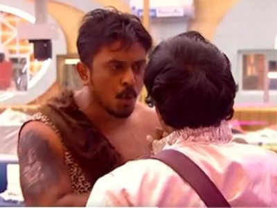 Bigg Boss Tamil 6: அமுதவாணனை அடித்த அசீம்... ரெட் கொடுங்க... கொதிக்கும் நெட்டிசன்ஸ்! 