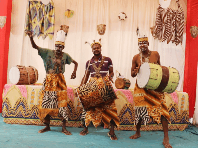 भारत और गुजराती परंपरा का करते हैं पालन