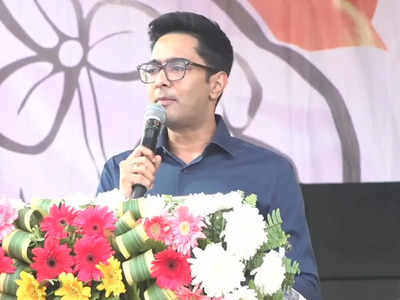 Abhishek Banerjee Speech: ...আমার সন্তানকেও ছাড়লেন না, নাম না করে শুভেন্দুকে তোপ অভিষেকের 