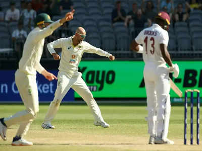 AUS vs WI: लाबुशेन के रिकॉर्ड के बाद ब्रेथवेट का शतक, वेस्टइंडीज को जीत के लिए अब इतने रन की दरकार 