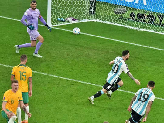 फीफा वर्ल्ड कप में दिखा मेसी मैजिक, पीछे छूटे रोनाल्डो, अर्जेंटीना ने तोड़ा ऑस्ट्रेलिया का सपना