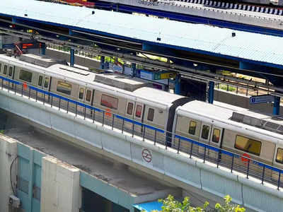 Metro Line: गाजियाबाद में चोरों ने हद कर दी... कौशांबी-वैशाली मेट्रो रूट पर काट ले गए सिग्नल केबल