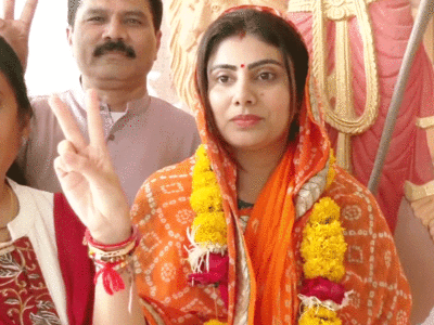 ससुर और ननद का विरोध हवा, रवींद्र जाडेजा की पत्नी रिवाबा ने दर्ज की बंपर जीत