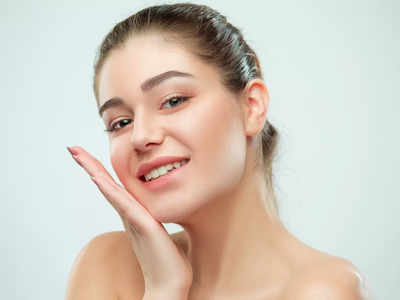Face Wash For Pimples से मिल सकती है साफ त्वचा, पाएं क्लीन और ग्लोइंग स्किन
