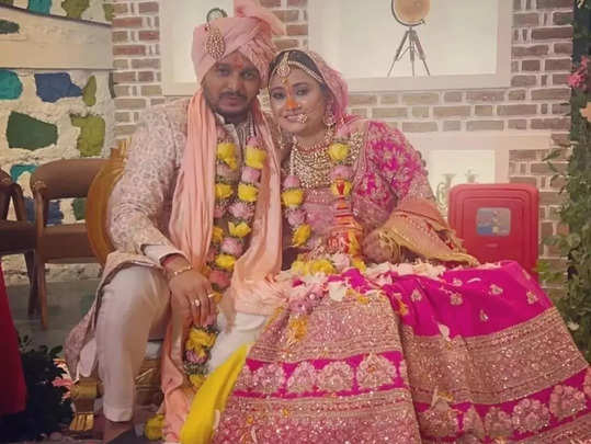 Paritosh Tripathi Wedding: शादी में दुल्‍हन को देख चमक रहे थे मामाजी परितोष त्रिपाठी, 10 खूबसूरत तस्‍वीरें 