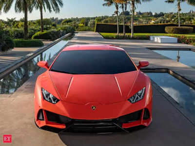Super-Luxury car sale: कहां है मंदी? दो करोड़ से महंगी कारों की बिक्री 50% बढ़ी, अब तक की सबसे बड़ी उछाल 