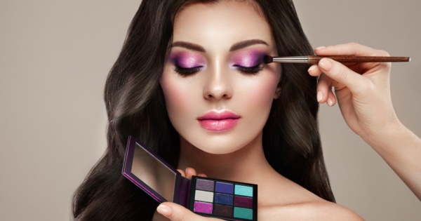 Basic Makeup Tips: परफेक्ट मेकअप चाहिए तो फॉलो करें ये 6 टिप्स, पार्लर जाने की नहीं पड़ेगी जरूरत