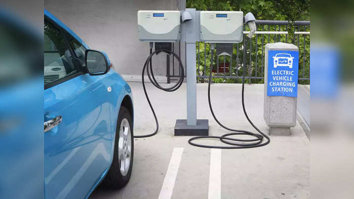 ELECTRIC VEHICLES USAGE
