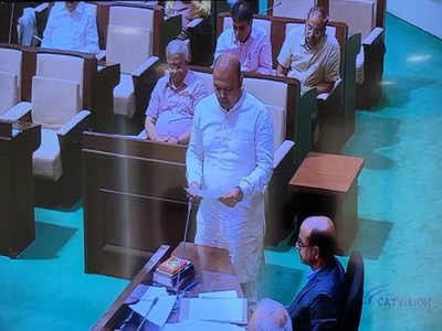 Gujarat Assembly Session: गुजरात विधानसभा के नवनिर्वाचित सभी 182 विधायकों ने ली शपथ 