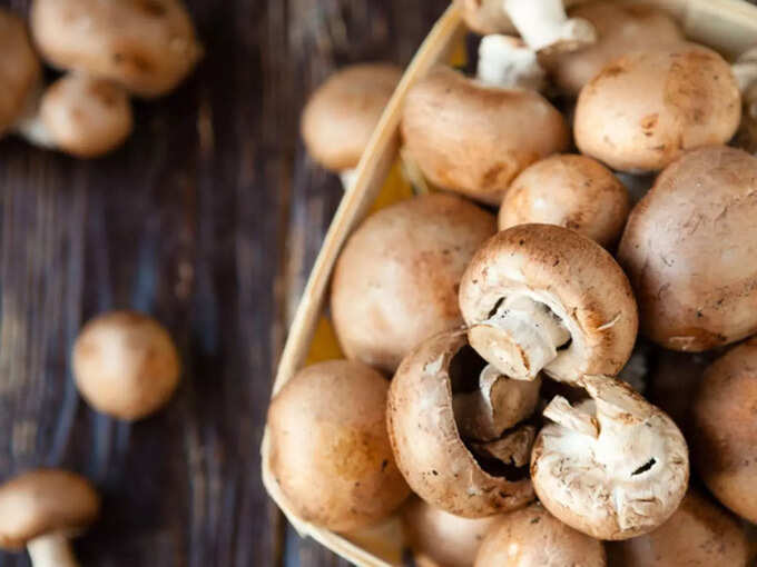 Diet tips: आलू-बैंगन, टमाटर, विषाक्त पदार्थों से भरी हैं 8 सब्जियां, WHO ने माना-ऐसे खाने से जा सकती है जान - according to who 8 dangerous toxins rich vegetables destroy your health and increase risk of death Diet tips: आलू-बैंगन, टमाटर, विषाक्त पदार्थों से भरी हैं 8 सब्जियां, WHO ने माना-ऐसे खाने से जा सकती है जान - according to who 8 dangerous toxins rich vegetables destroy your health and increase risk of death