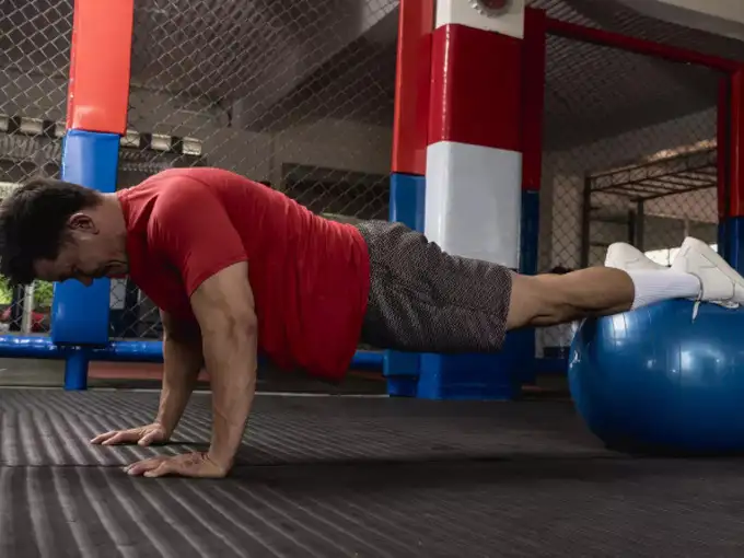 Chest doesn't pump from the bottom? 3 exercises at home will get you in