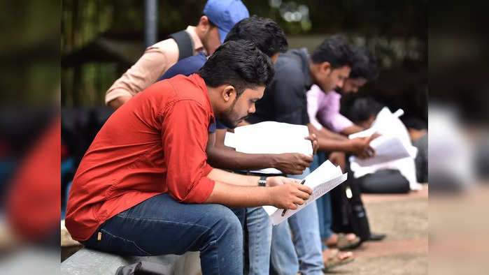 सेंटबँक फायनान्शियल सर्व्हिसेस लिमिटेडमध्ये भरती, ६० हजारपर्यंत मिळेल पगार 