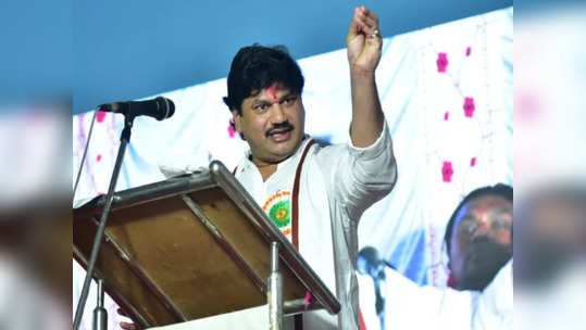 Dhananjay Munde: धनंजय मुंडेंच्या गाडीचा अपघात, छातीला मार बसला पण प्रकृती सुखरुप