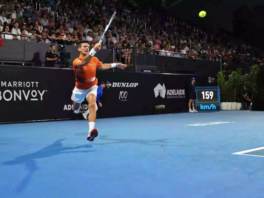 Novak Djokovic: चोट से जूझते हुए नोवाक जोकोविच ने जीता साल का पहला खिताब, इस मामले में की राफेल नडाल की बराबरी 