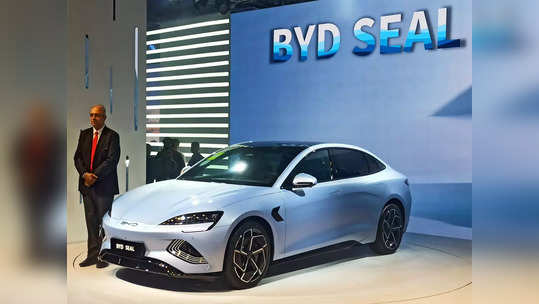 Auto Expo 2023: चिनी कंपनी BYD ने शोकेस केली इलेक्ट्रिक सेडान, ७०० किमीची बॅटरी रेंज