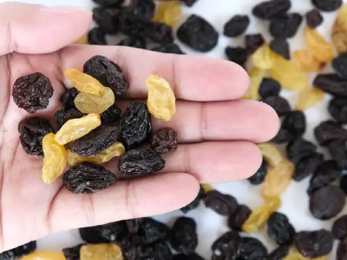 Almonds, raisins or bananas, which food should be eaten on an empty stomach? Know what and how