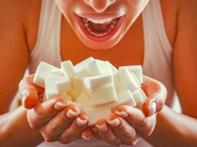 why-do-you-feel-like-eating-sweets-learn-5-reasons-for-sugar-cravings