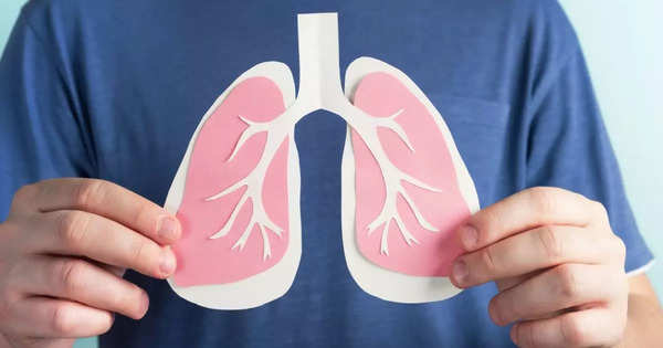 विंटर स्मॉग, पॉल्यूशन और कोविड के खतरे के बीच, अपने lungs को 5 तरीकों से रखें हेल्दी