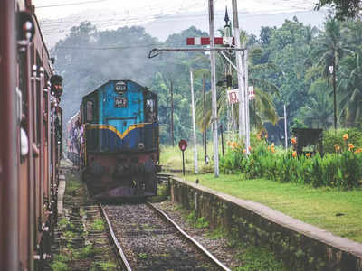 Republic Day 2023: अंग्रेजों के समय से चल रहा है भारत का ये रेलवे स्टेशन, यहीं से दिख भी जाता है बांग्लादेश 