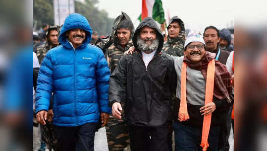 राहुल गांधींकडून रेनकोट घालण्याचा आग्रह; राऊत म्हणाले, 'चिंता नको, राजकारणात पाऊस अन् वादळं येतच असतात'