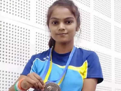 Badminton Player Swati: मेडल जीतने पर सिर्फ सपने दिखाए जाते हैं, मेरे पास किट तक के पैसे नहीं...गोल्ड मेडलिस्ट का छलका दर्द 
