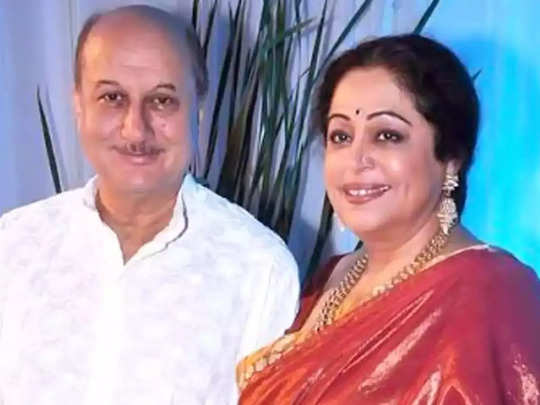 Anupam Kher First Wife: अब कहां और किस हाल में हैं अनुपम खेर की पहली पत्नी मधुमालती? देखिए तस्वीरें