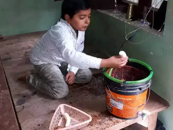 Onam Singh with machine