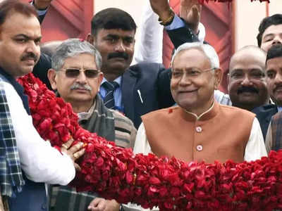 Bihar में फिर होगा खेला... Nitish Kumar के एक कमेंट से उठे सवाल, BJP के संपर्क में JDU के कितने नेता? 