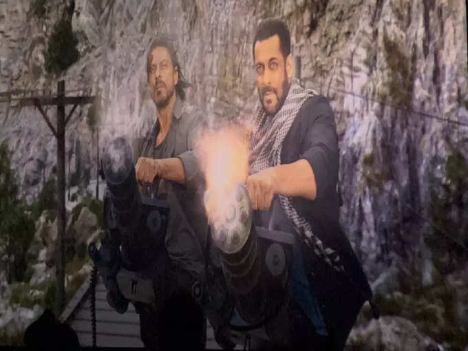 स्पाय युनिव्हर्स
