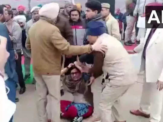 Haryana News: गणतंत्र दिवस पर तिरंगा फहराने को लेकर हरियाणा के मंत्री संदीप सिंह का विरोध, मंच के पास पहुंची महिला