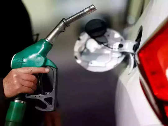 Petrol-Diesel Price: क्रूड ऑयल की कीमत में आया उबाल, टंकी फुल कराने से पहले चेक कर लें पेट्रोल-डीजल के दाम