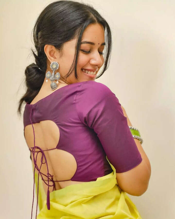 மிர்னாலினி 