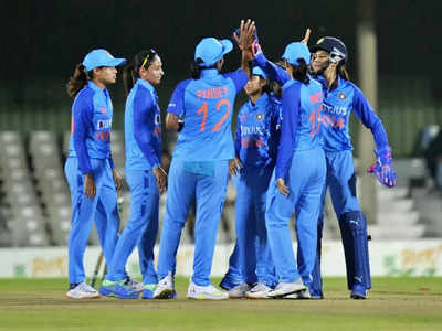 दीप्ति शर्मा की फिरकी का चला जादू, भारतीय महिला टीम ने वेस्टइंडीज को 37 गेंद रहते रौंदा