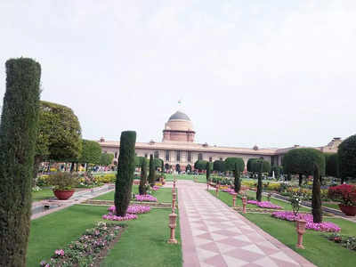 दिल्ली में खुल चुका है देश का सबसे खूबसूरत गार्डन, पत्नी को काम से दिलाइए छुट्टी और ले जाइए फूलों के बीच