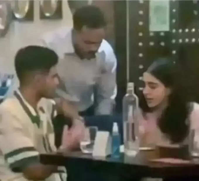 सारा अली खान- शुभमन गिल सारा अली खान- शुभमन गिल