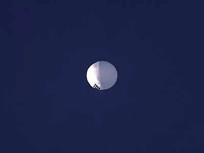 अमेरिका के आसमान में दिखा चीन का जासूसी गुब्बारा, मचा हड़कंप, F-22 जैसे लड़ाकू विमान तैयार