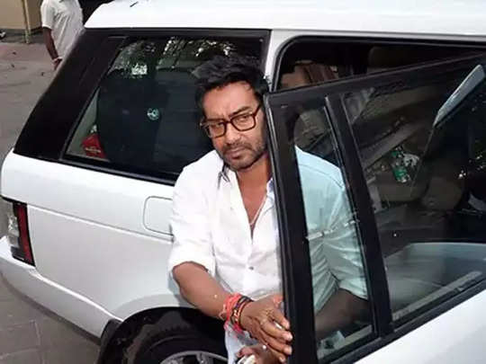 Ajay Devgn Car Collection: आठ करोड़ की रोल्‍स रॉयस और 3 Cr की मर्सिडीज, लग्‍जरी गाड़‍ियों के दीवाने हैं अजय देवगन