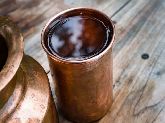 drink water from a copper vessel