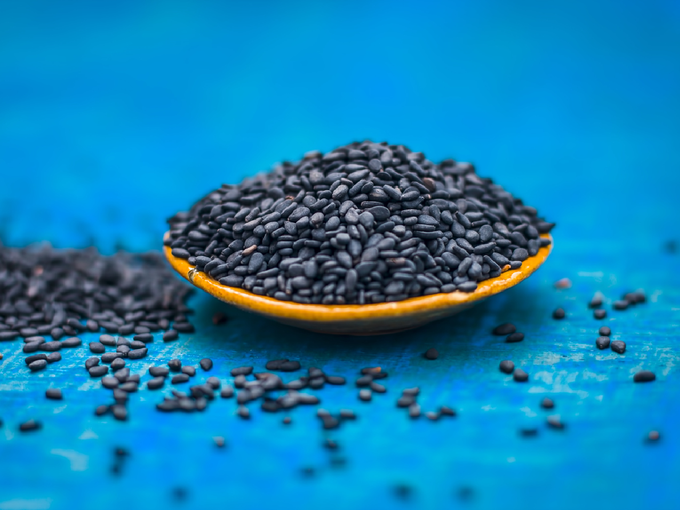Benefits of sesame and poppy seeds