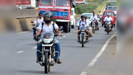 झेब्रा पट्टेच नाहीत, तरी कारवाईची घाई! नाशिकमध्ये विनाहेल्मेट चालकांची धरपकड