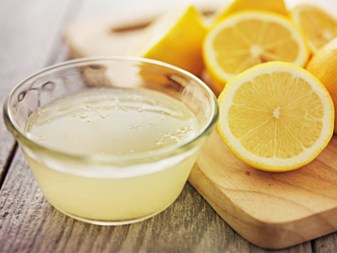 Homemade dishwashing gel made from soda and lemon