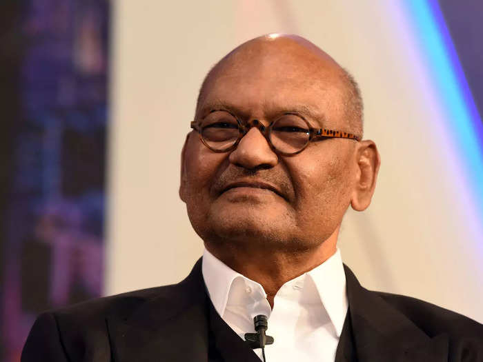 Billionaire Anil Agarwal faces key vote for plan to tap Vedanta cash reserves